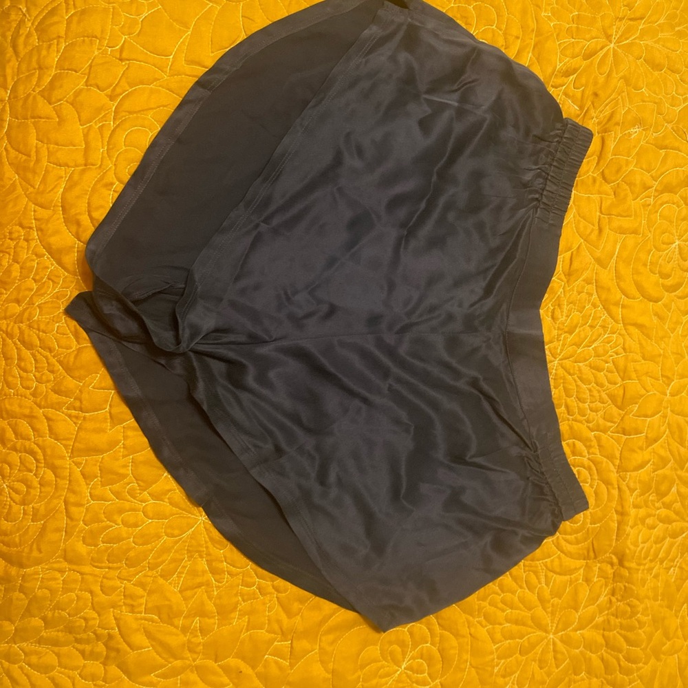 Lunya very nice pajama set